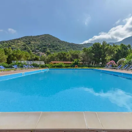 Altaluna With Pool *